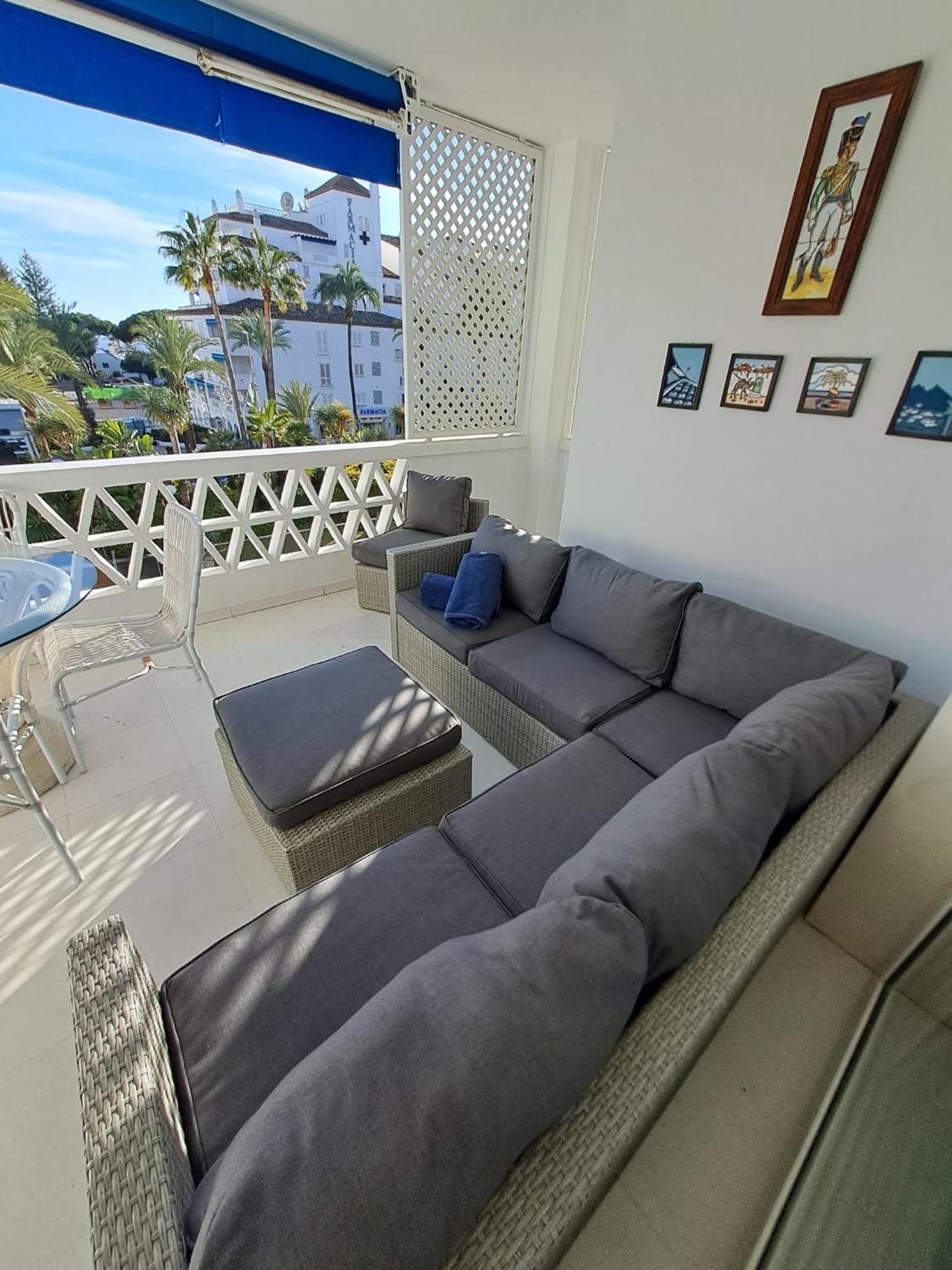 Luminous Apartment In Playas Del Duque , Puerto Banus By Holidays & Home Marbella Eksteriør billede