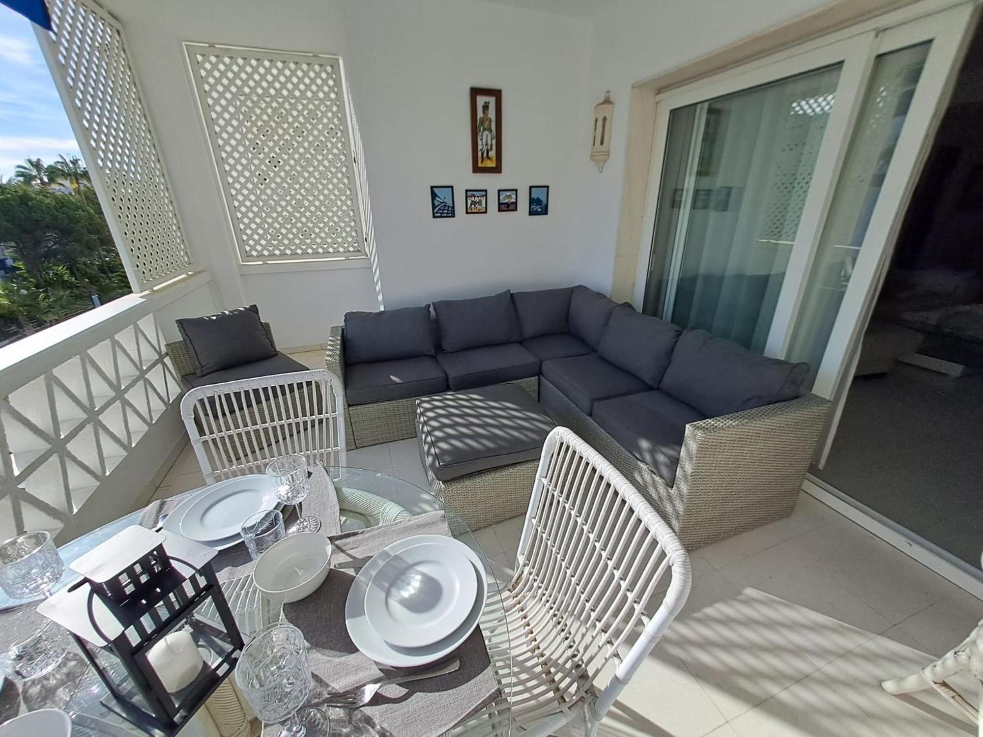 Luminous Apartment In Playas Del Duque , Puerto Banus By Holidays & Home Marbella Eksteriør billede