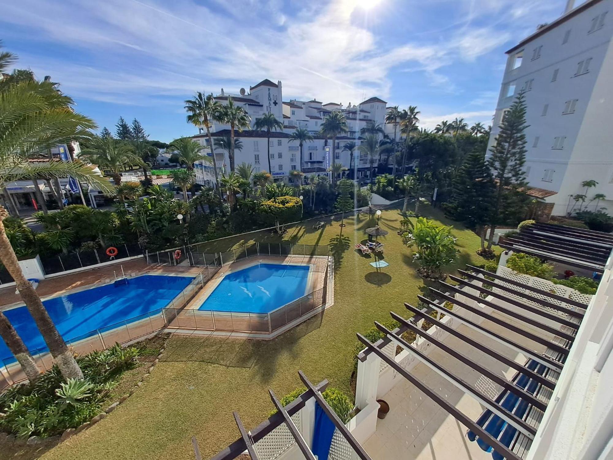 Luminous Apartment In Playas Del Duque , Puerto Banus By Holidays & Home Marbella Eksteriør billede